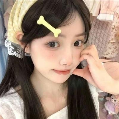 乌鸦与麻雀